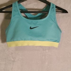 NIKE • Sports Bra